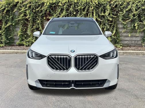 Mineral White Metallic 2026 BMW X3 30 xDrive