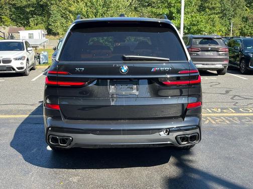 2026 BMW X7 M60i