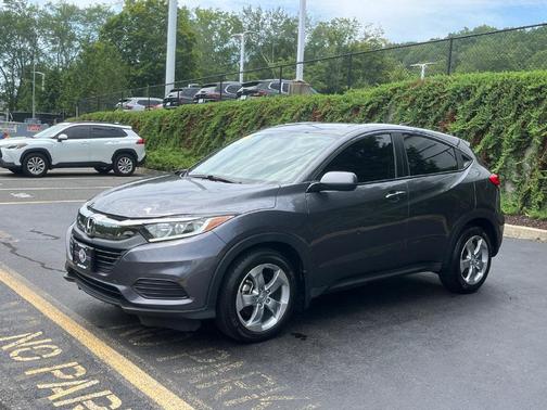 Modern Steel Metallic 2022 Honda HR-V LX