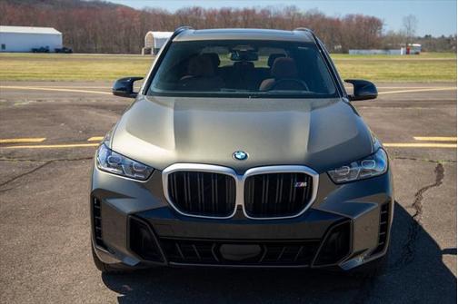 2024 BMW X5 M60i