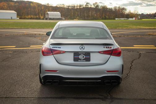 2024 Mercedes-Benz AMG C 63 S E Performance