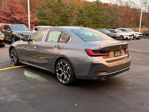 2026 BMW 330 i xDrive