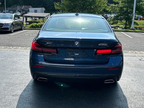 2022 BMW 530 i xDrive