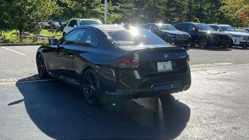 2022 BMW 230 i
