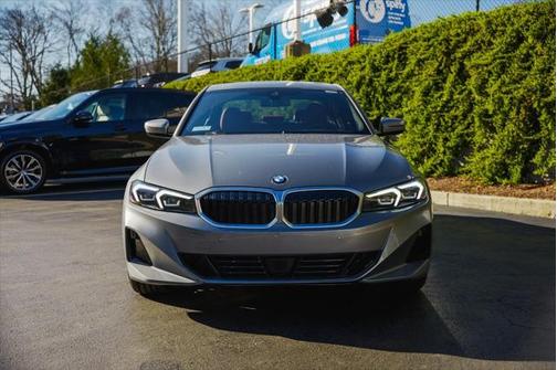 2025 BMW 330 i xDrive