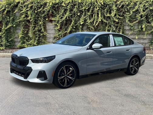 GREY 2027 BMW 530 i xDrive