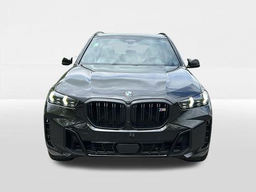 Black Sapphire Metallic 2025 BMW X5 M60i