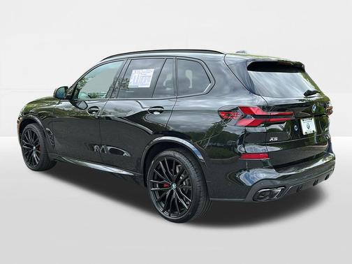 Black Sapphire Metallic 2025 BMW X5 M60i