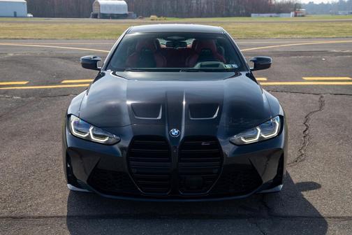 Black Sapphire Metallic 2022 BMW M4 Competition xDrive