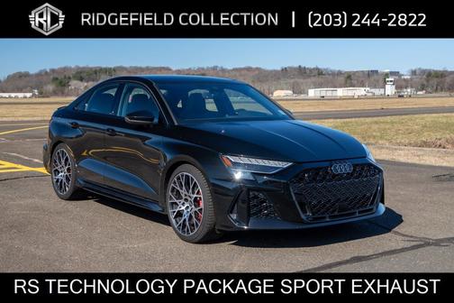 Mythos Black Metallic 2025 Audi RS 3 TFSI quattro S tronic