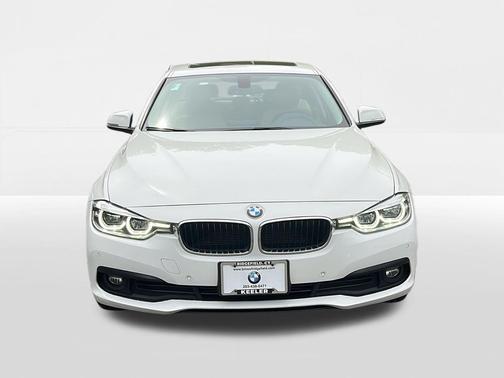 Alpine White 2018 BMW 320 i
