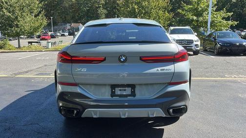 2026 BMW X6 xDrive40i