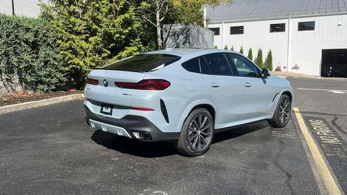 2026 BMW X6 xDrive40i