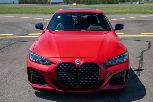 Aventurin Red Metallic 2023 BMW M440 i xDrive