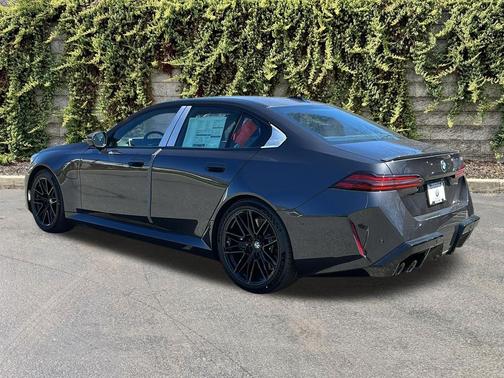 Dark Graphite Metallic 2026 BMW M5 Base