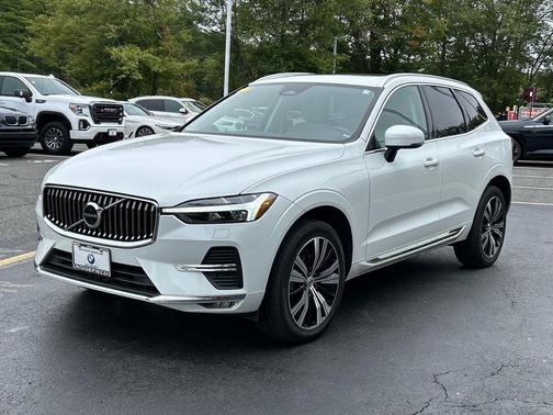 2022 Volvo XC60 B5 Inscription