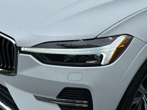 2022 Volvo XC60 B5 Inscription