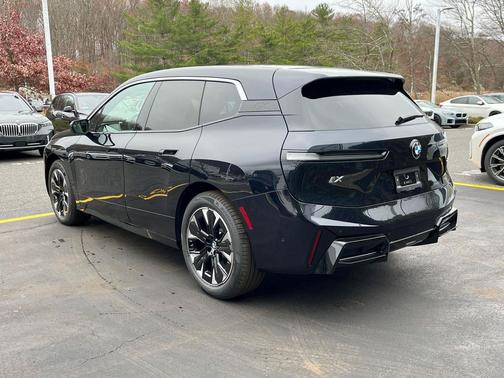 2026 BMW iX xDrive60