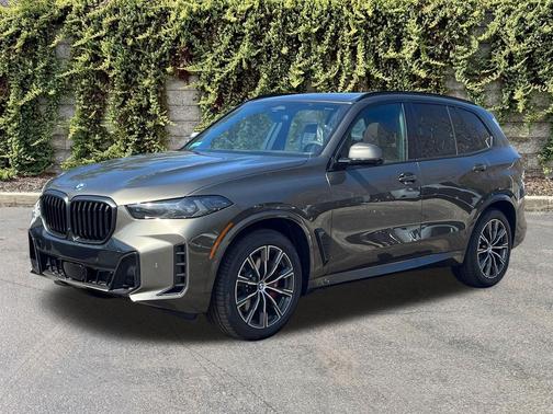 Manhattan Green Metallic 2026 BMW X5 xDrive40i