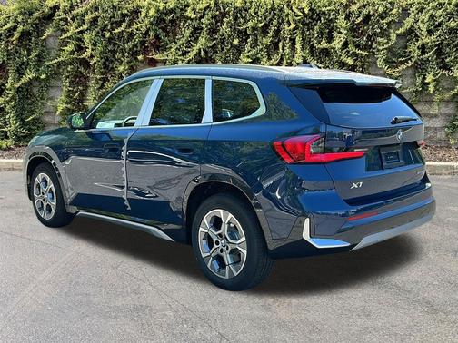 Night Dusk Blue Metallic 2026 BMW X1 xDrive28i