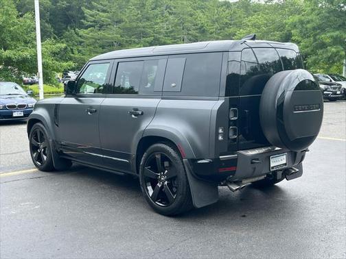 2023 Land Rover Defender 110 Carpathian Edition