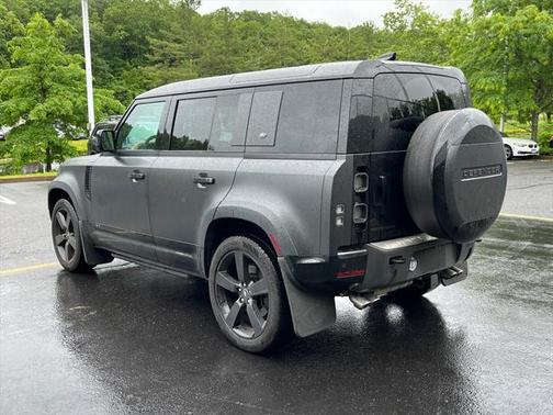 2023 Land Rover Defender 110 Carpathian Edition