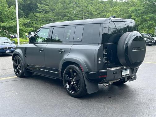 2023 Land Rover Defender 110 Carpathian Edition