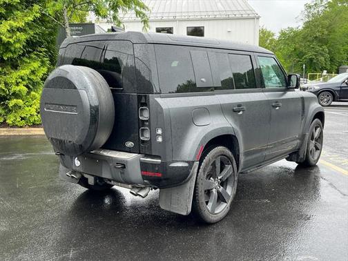 2023 Land Rover Defender 110 Carpathian Edition