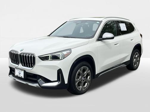 Alpine White 2023 BMW X1 xDrive28i