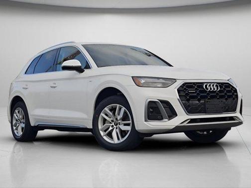 2022 Audi Q5 45 S line Premium