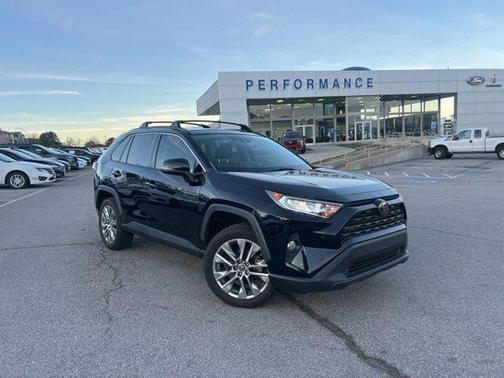 2019 Toyota RAV4 XLE Premium