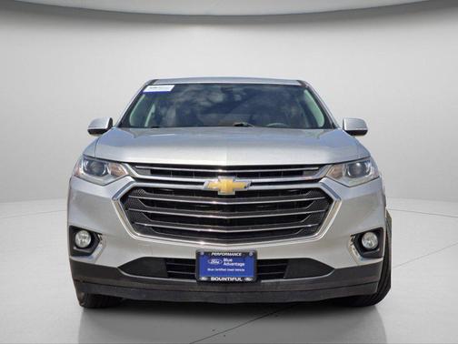 Silver Ice Metallic 2019 Chevrolet Traverse LT Cloth