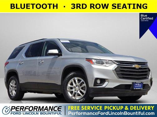 Silver Ice Metallic 2019 Chevrolet Traverse LT Cloth