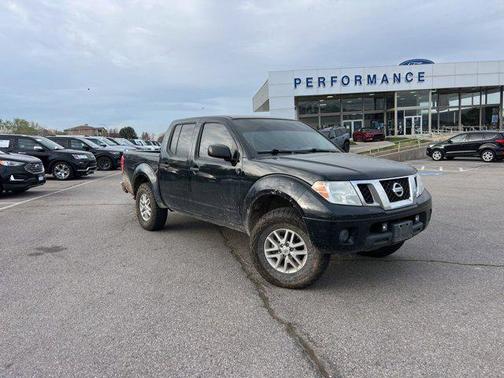 Magnetic Black Pearl 2019 Nissan Frontier SV