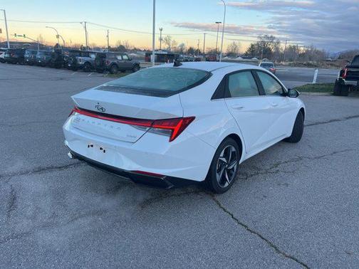 2023 Hyundai ELANTRA HEV Limited