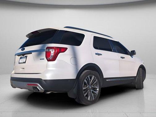 White Platinum Clearcoat Metallic 2016 Ford Explorer Platinum