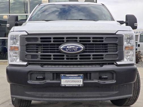 Oxford White 2026 Ford F-350 XL