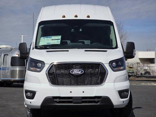 Oxford White 2026 Ford Transit-350 XLT