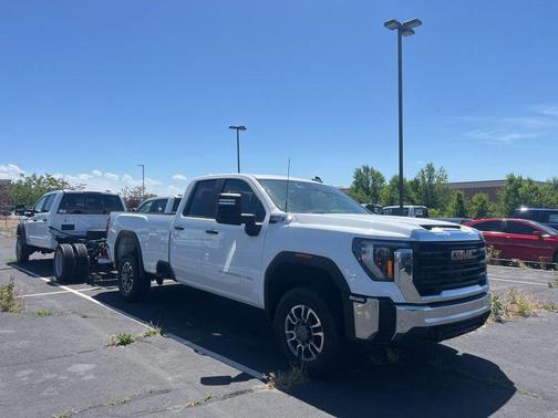 Summit White 2025 GMC Sierra 3500 Base