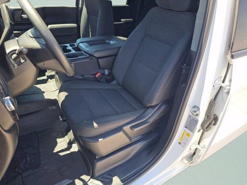 Summit White 2025 GMC Sierra 3500 Base