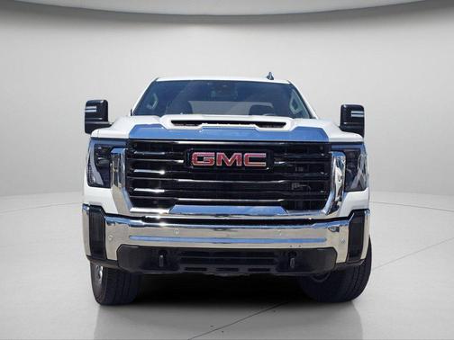 Summit White 2025 GMC Sierra 3500 Base