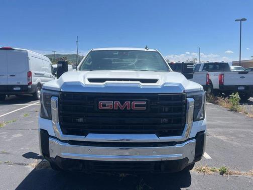 Summit White 2025 GMC Sierra 3500 Base
