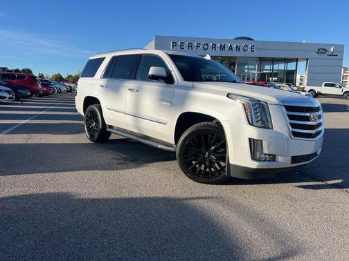 2019 Cadillac Escalade Luxury