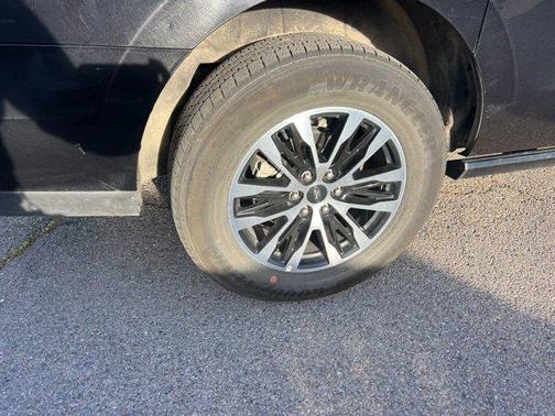 Black Metallic 2025 Ford Expedition Platinum