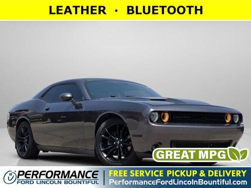 Granite Crystal Metallic Clearcoat 2018 Dodge Challenger SXT