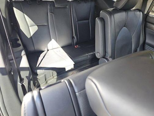 2022 Toyota Highlander Hybrid Limited