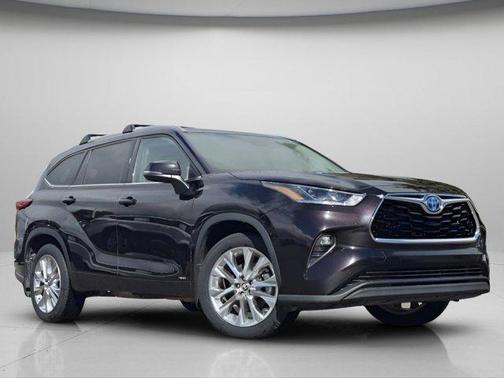 2022 Toyota Highlander Hybrid Limited