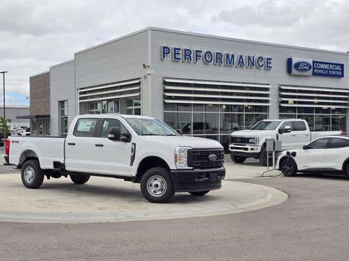 Oxford White 2026 Ford F-250 XL