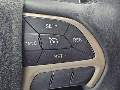 2017 Jeep Grand Cherokee 75th Anniversary Edition