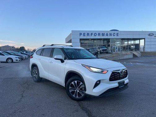 2020 Toyota Highlander XLE